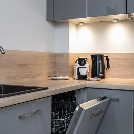 Charming 1-bedroom By Renters Lägenhet
